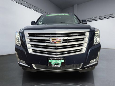 Used 2019 Cadillac Escalade Platinum image 9