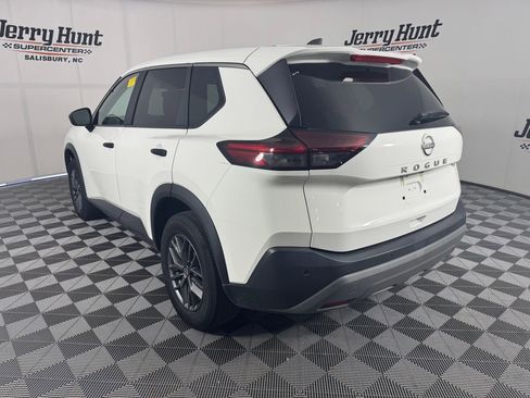 Used 2023 Nissan Rogue S FWD image 9
