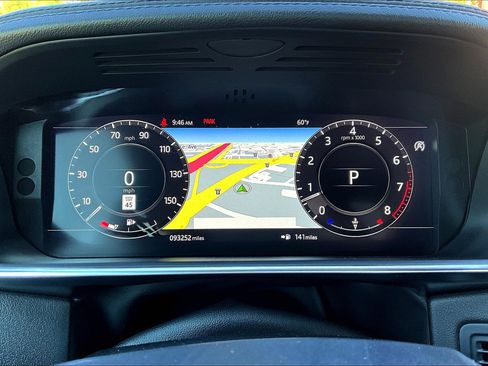 Used 2020 Land Rover Range Rover SWB image 25