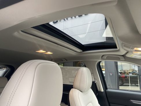 New 2025 MAZDA CX-5 AWD 2.5 S w/ Premium Plus Pkg image 10