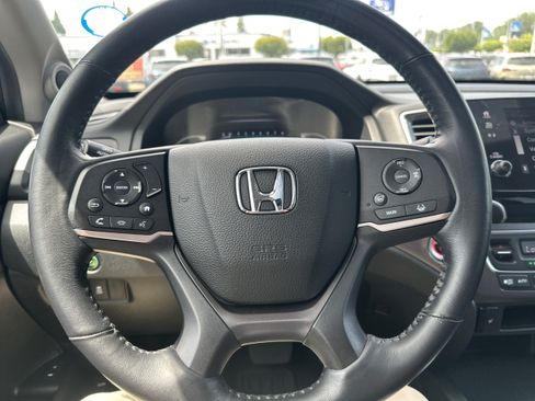 Used 2021 Honda Pilot Black Edition image 18