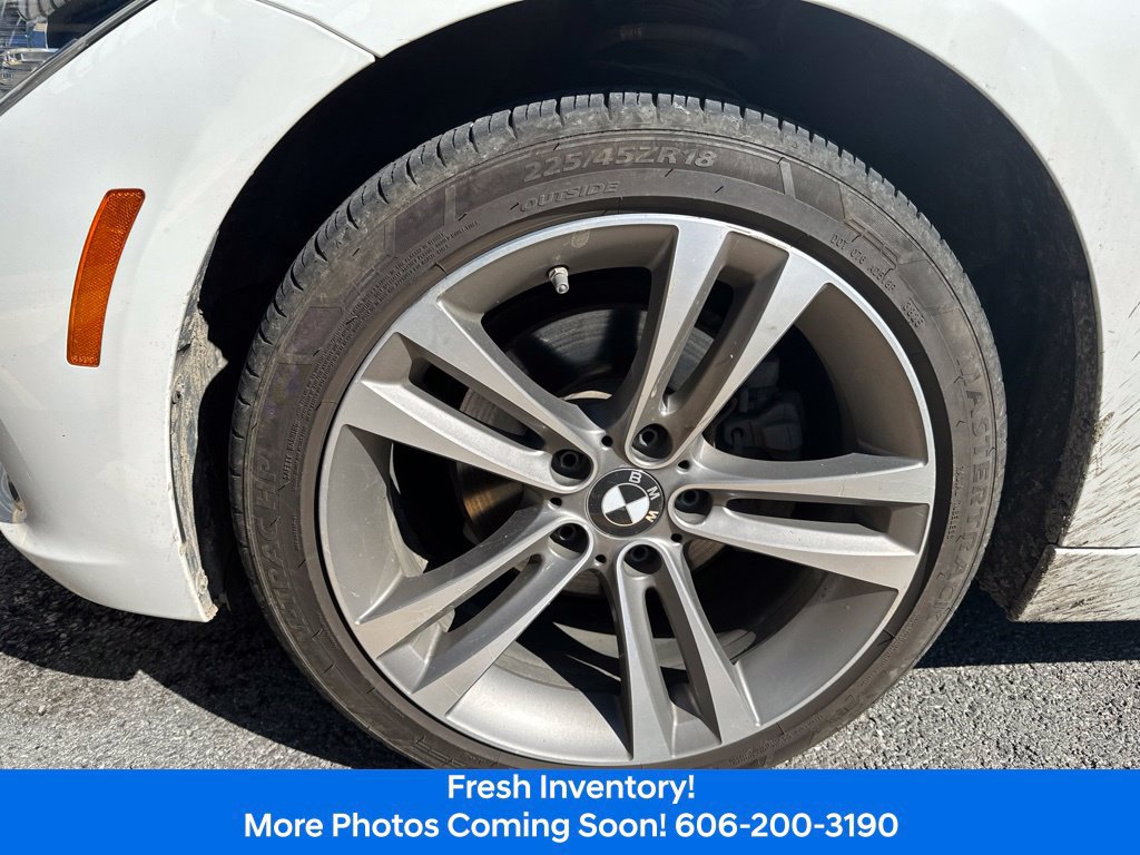 Used 2018 BMW 330i xDrive Sedan AWD/4WD image 8