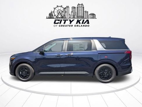 New 2026 Kia Carnival FWD image 2
