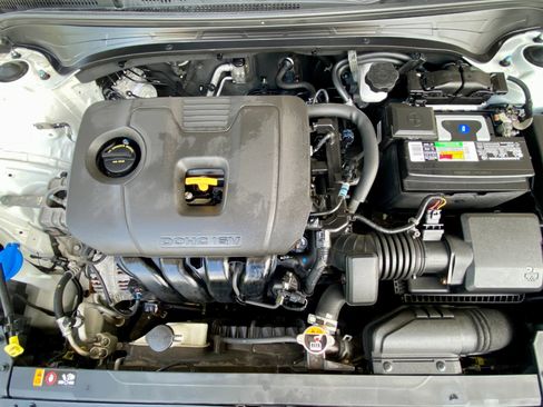 Used 2020 Kia Forte LXS FWD image 24