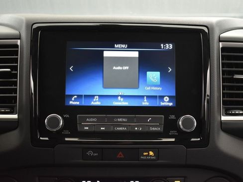 New 2024 Nissan Frontier SV w/ SV Convenience Package image 9