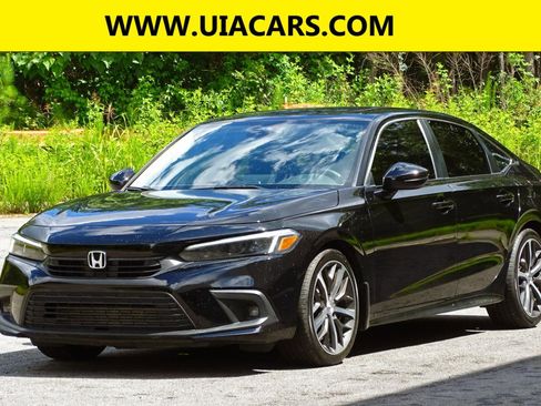 Used 2024 Honda Civic Touring image 3