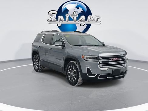 Used 2023 GMC Acadia SLE w/ Driver Convenience Package image 2