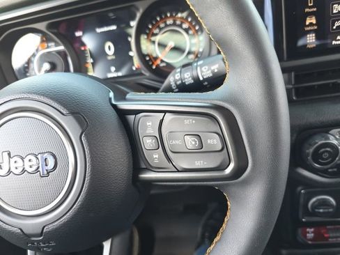 Used 2024 Jeep Wrangler Unlimited Sport AWD/4WD image 20