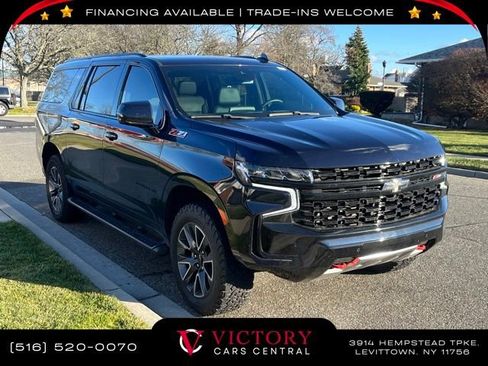 Used 2023 Chevrolet Suburban Z71 w/ Luxury Package image 3