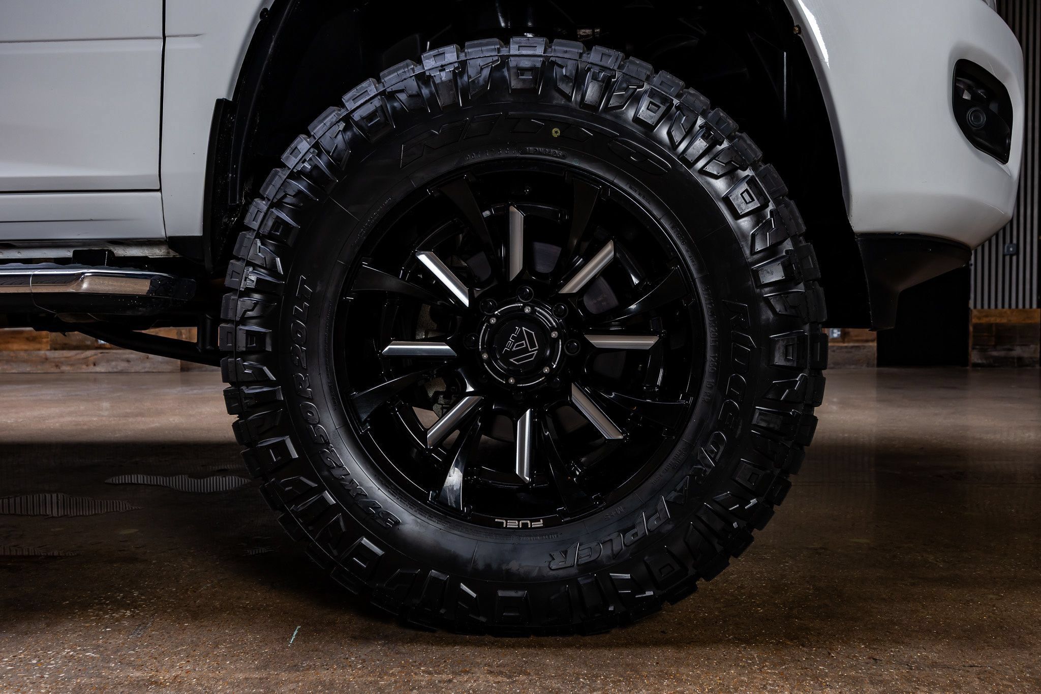 Used 2023 RAM 3500 Laramie AWD/4WD image 11