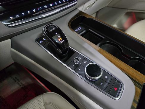 Used 2022 Cadillac Escalade Sport Platinum image 38