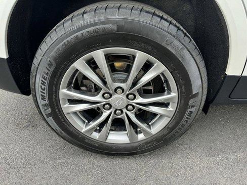 Used 2021 Cadillac XT5 Premium Luxury w/ LPO, Floor Liner Package image 27