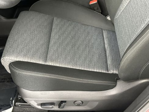 Used 2023 Nissan Rogue SV FWD image 12