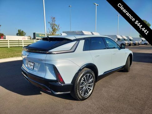 Used 2025 Cadillac Lyriq Sport image 8