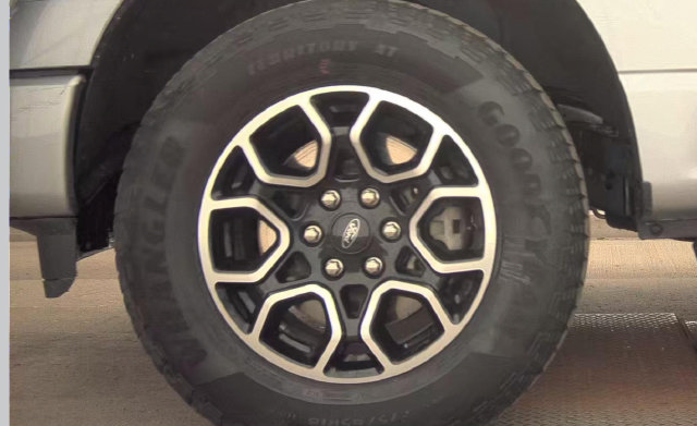 Used 2023 Ford F150 XLT w/ Equipment Group 302A High AWD/4WD image 3