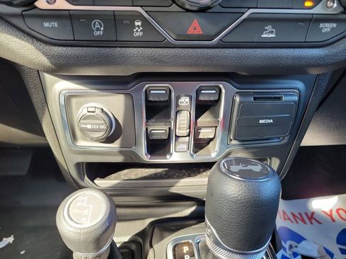 New 2025 Jeep Wrangler Sport S image 39