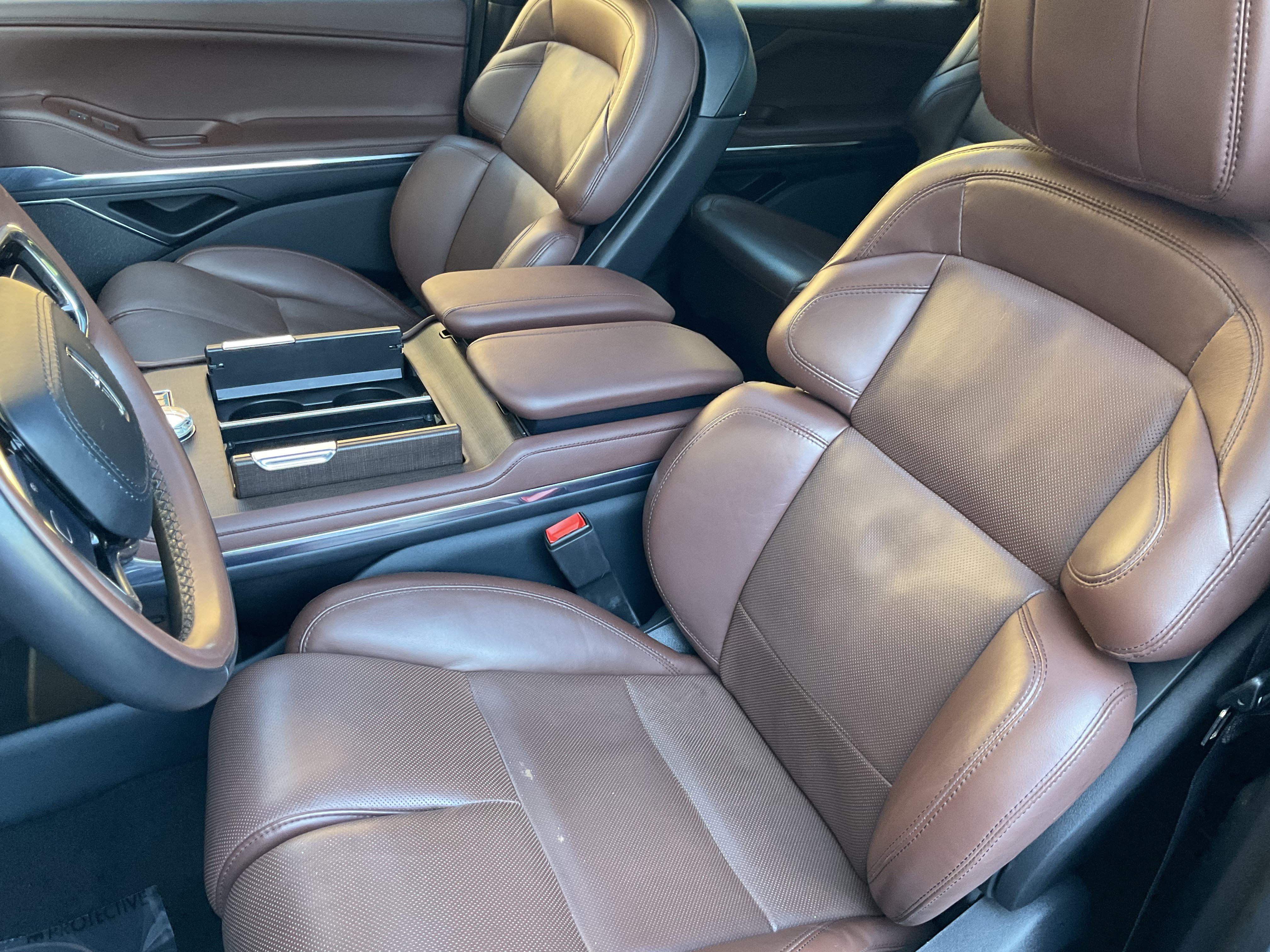 Used 2025 Lincoln Navigator Reserve AWD/4WD image 29