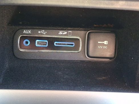 Used 2017 Jeep Grand Cherokee Limited image 28