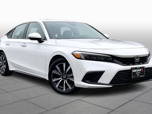 Used 2024 Honda Civic EX-L image 3