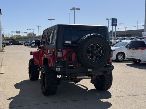 Used 2012 Jeep Wrangler Sahara w/ Mopar Chrome Edition Group image 7