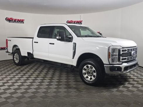 Used 2024 Ford F250 XLT image 2