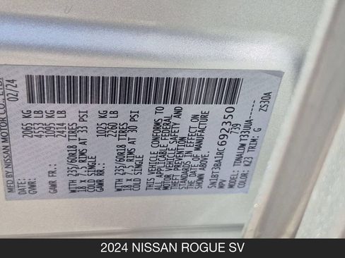 Used 2024 Nissan Rogue SV FWD image 25