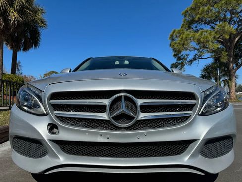 Used 2016 Mercedes-Benz C 300 4MATIC Sedan image 2