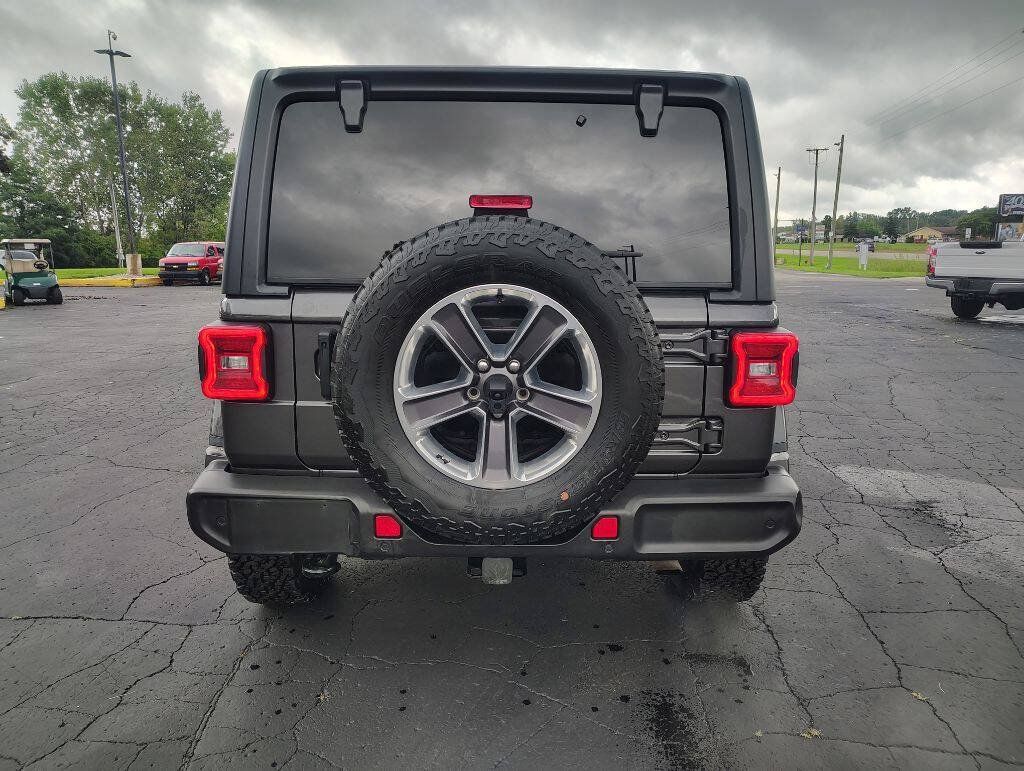 Used 2021 Jeep Wrangler Unlimited Sahara AWD/4WD image 10