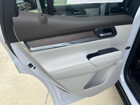New 2026 GMC Terrain Denali w/ LPO, Floor Liner Package image 30