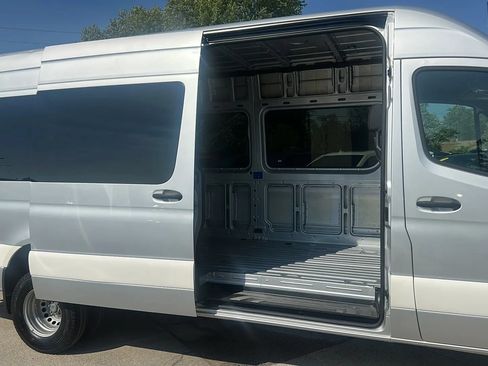 Used 2023 Mercedes-Benz Sprinter 3500 w/ Parking Package image 31