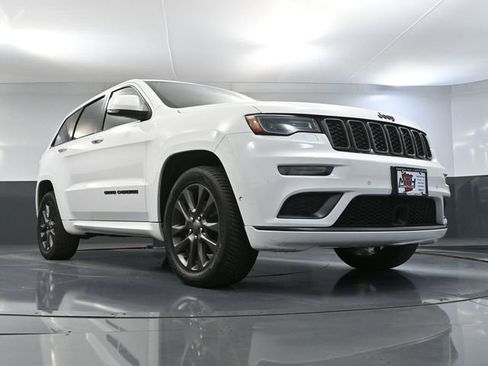 Used 2018 Jeep Grand Cherokee Overland AWD/4WD image 58