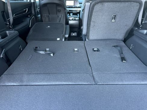 New 2025 Kia Telluride S image 16