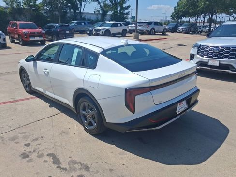 Used 2025 Kia K4 FWD image 8