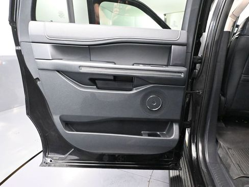 Used 2024 Ford Expedition Max XLT AWD/4WD image 37