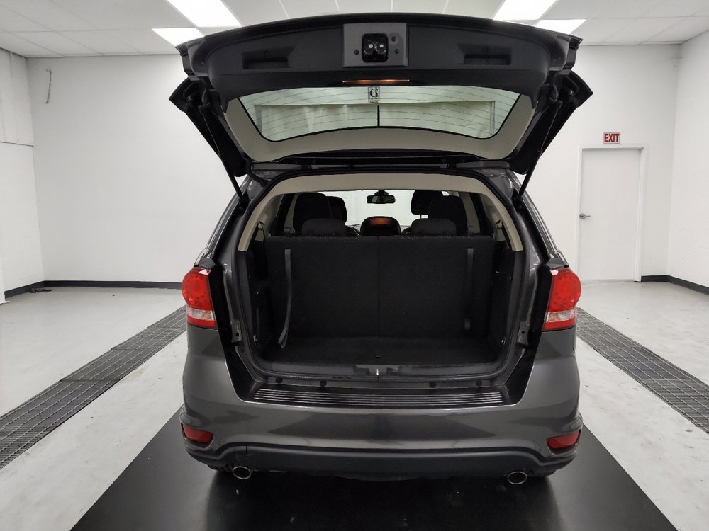 Used 2018 Dodge Journey SXT w/ Blacktop Package FWD image 29
