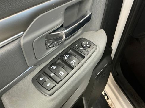 Used 2018 RAM 1500 Big Horn image 16