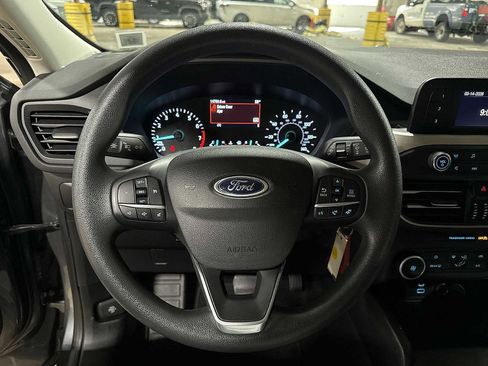 Used 2022 Ford Escape S image 16