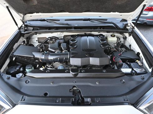 Used 2019 Toyota 4Runner TRD Off-Road image 36