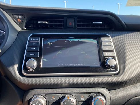 New 2025 Nissan Kicks Play S image 26