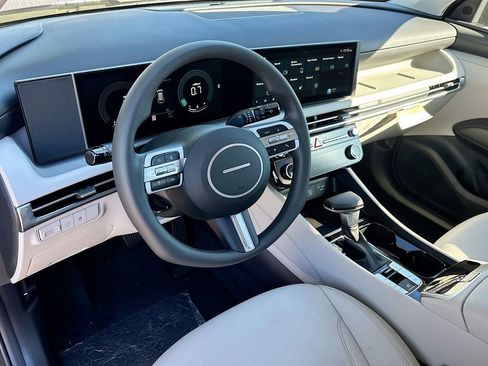 New 2026 Hyundai Tucson SEL image 9