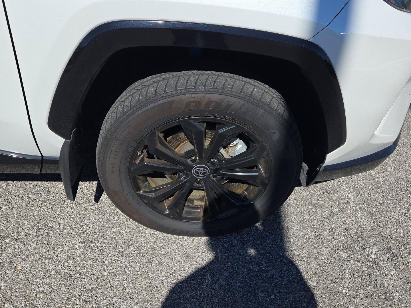 Used 2023 Toyota RAV4 XSE AWD/4WD image 9