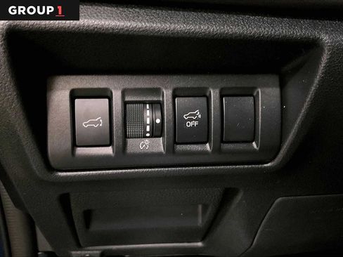 Certified 2025 Subaru Outback Onyx Edition AWD/4WD image 34