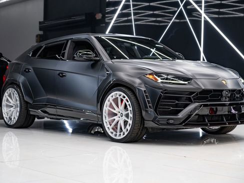 Used 2021 Lamborghini Urus AWD/4WD image 1