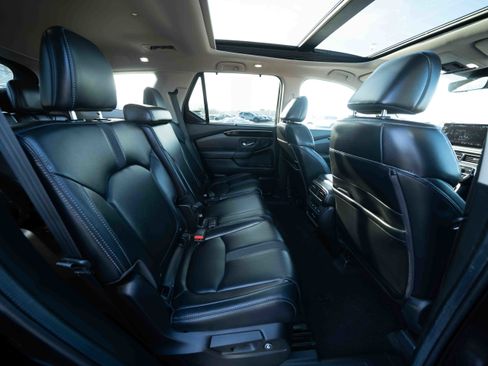 Used 2024 Honda Pilot Touring image 25