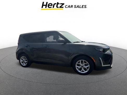 Used 2025 Kia Soul LX w/ LX Technology Package FWD image 1
