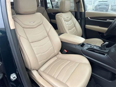 Used 2024 Cadillac XT6 Sport w/ Platinum Package image 24