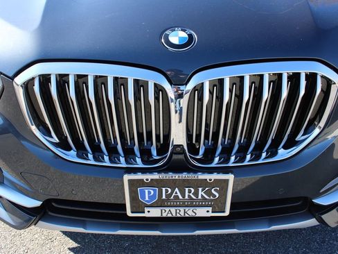 Used 2022 BMW X5 xDrive40i w/ Premium Package image 58