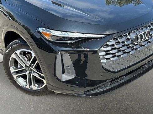 Used 2025 Audi Q5 Premium w/ Convenience Package image 6