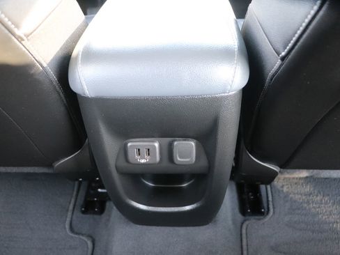 Used 2022 Chevrolet Colorado Z71 image 31