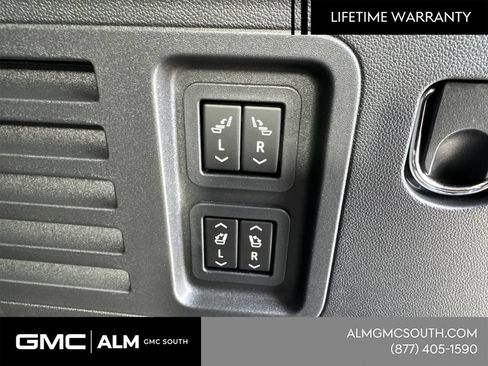 New 2026 GMC Acadia Denali w/ Super Cruise Package FWD image 21